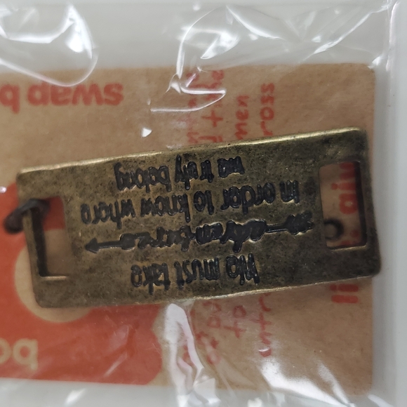 Boutique Swap Bops Adornment Charm Adventure to Belong Any Necklace or Bracelet - Picture 2 of 6